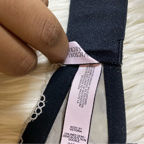 Victoria’s Secret : size : 36DD : black and white floral unlined demi lace bra - Picture 6 of 6